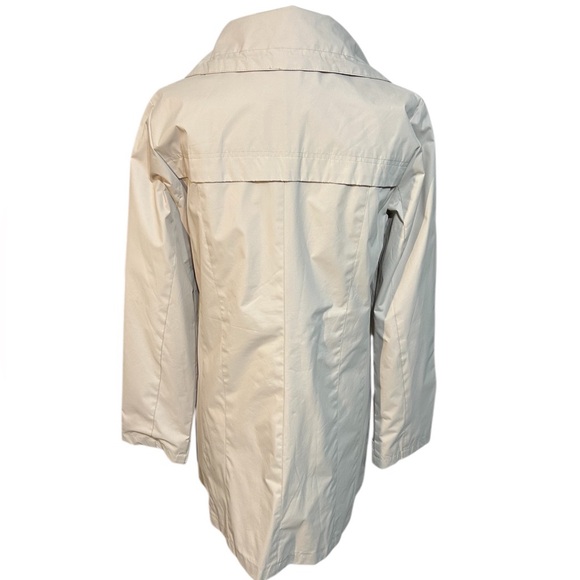 Classic London Fog Ivory Trench Raincoat - Size Small - Excellent Condition! - Picture 11 of 12